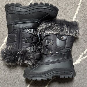 Dream Pairs Black Faux Fur Winter Boots - Girls Size 9